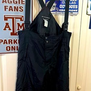 Black Bear Snowboard pants with suspenders